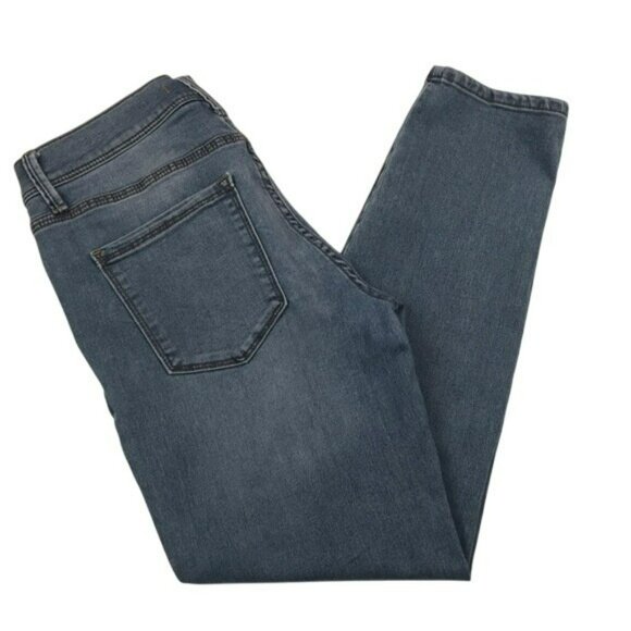 Free People Hi Rise Cropped Jeans EUC - Picture 8 of 11